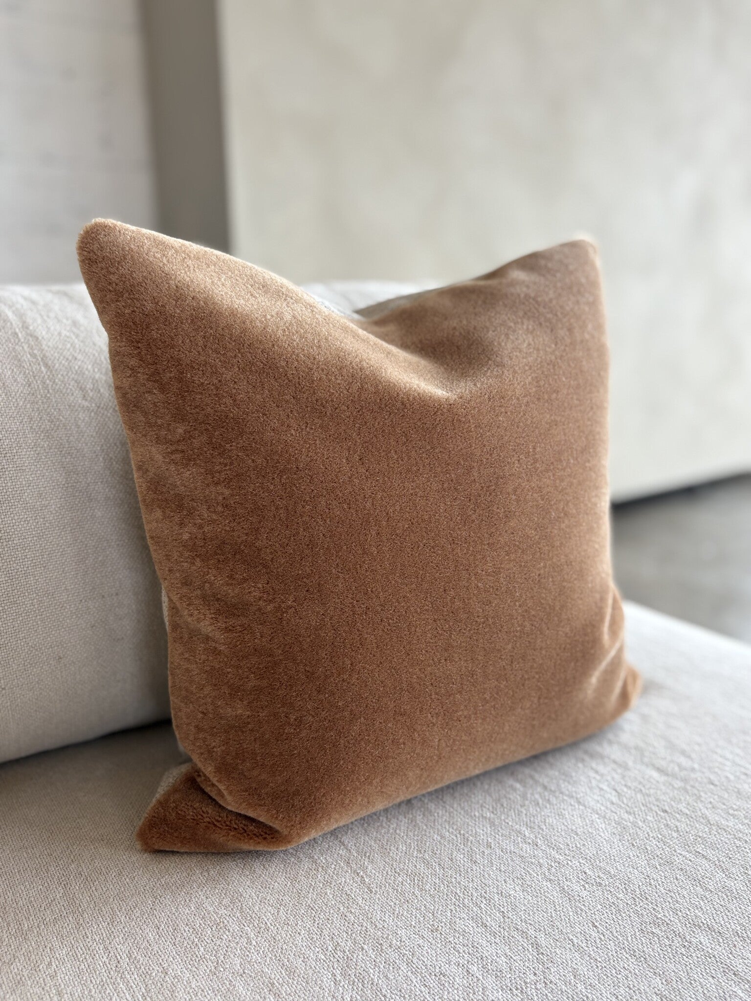 Studio Femme Home Luxe mohair sierkussenhoes Amy 50x50 [Caramel]