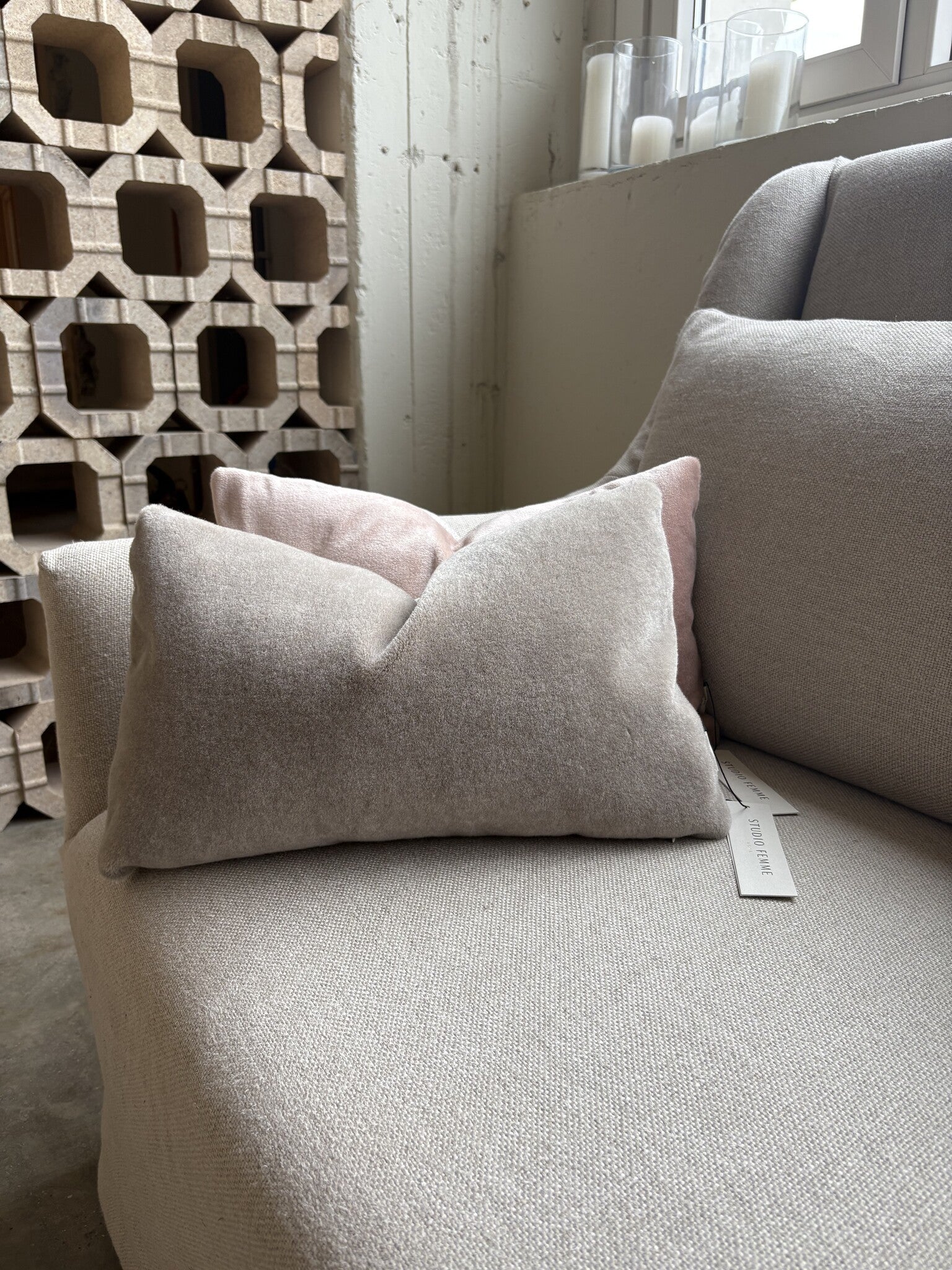 Studio Femme Home Luxe mohair sierkussenhoes Amy 50x30 [Taupe]