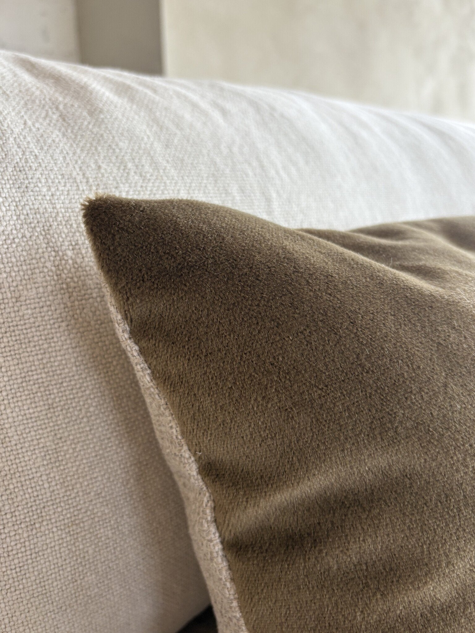 Studio Femme Home Satijnmohair sierkussenhoes Sara XL 40x80 [Tabak]